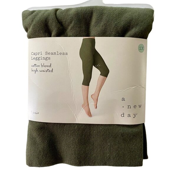 Capri Seamless Leggings 1X By A New Day Green Cotton Blend High-Waisted NEW NWT - Picture 1 of 6